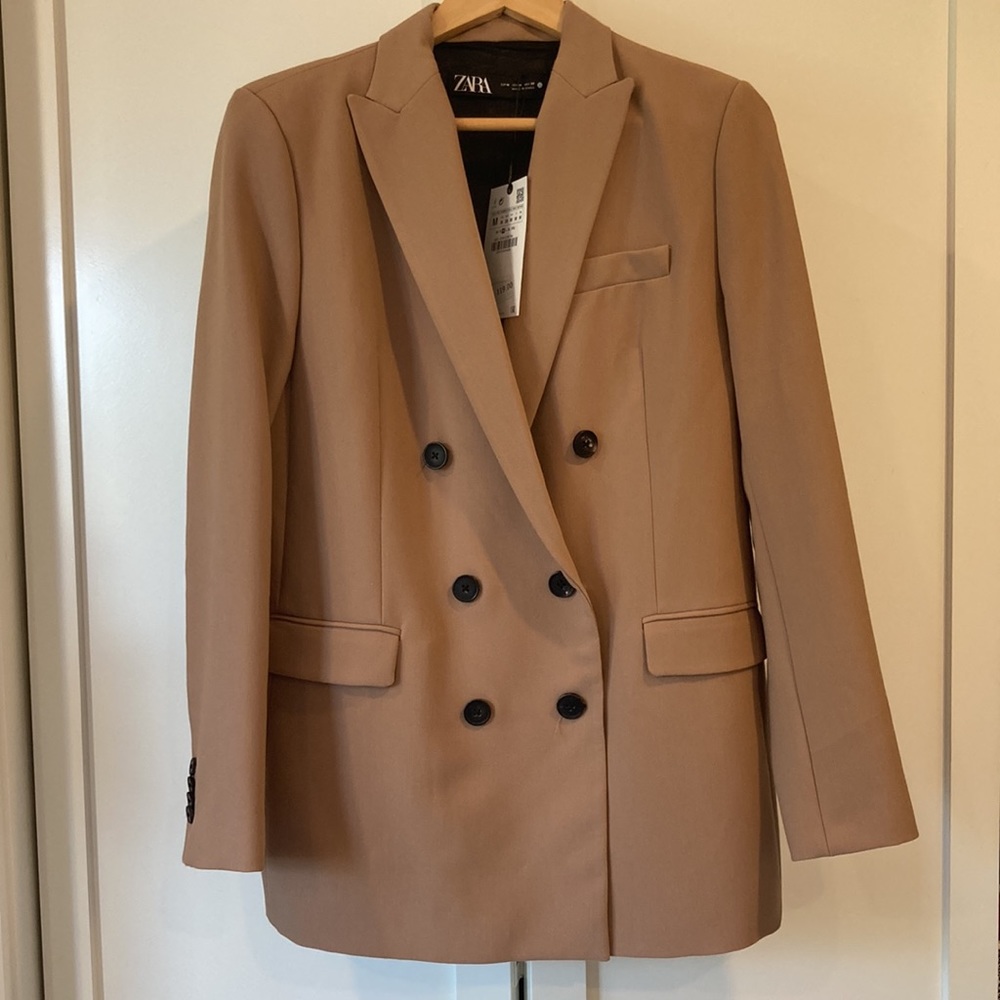 Zara Classic Camel blazer. NWT medium.